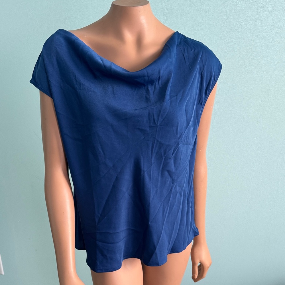 NWT! Banana republic Elegant Blue Women's Top size L